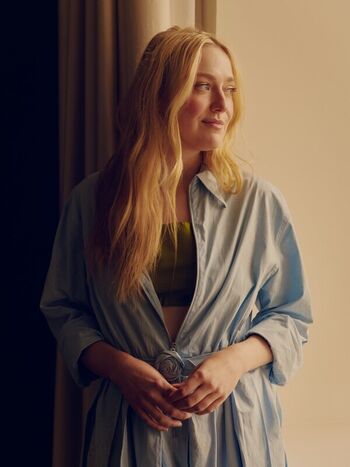 Full leaked Dakota fanning private photo