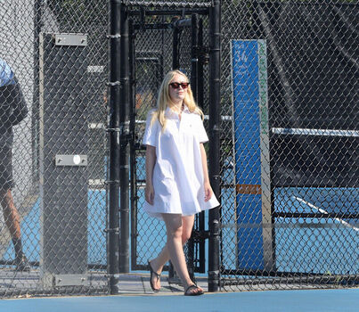 Full leaked Dakota fanning private photo