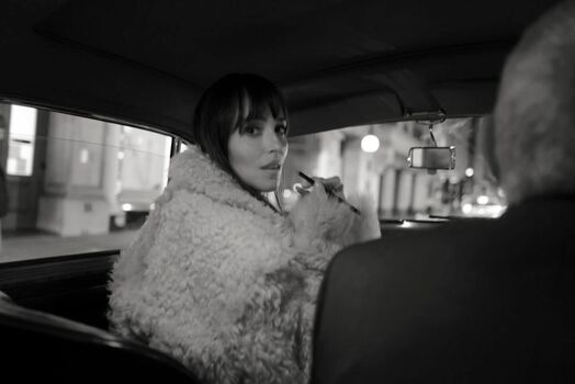 Full leaked Dakota johnson private photo