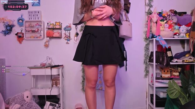 Full leaked Dalcompeach private onlyfans photo