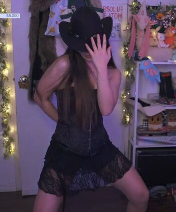 Full leaked Dalcompeach page private photo