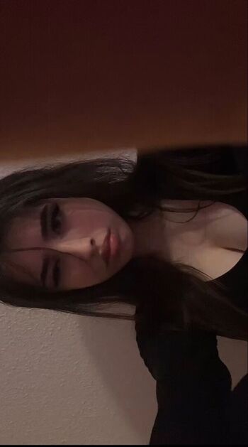 Full leaked Damnlizzyy private photo