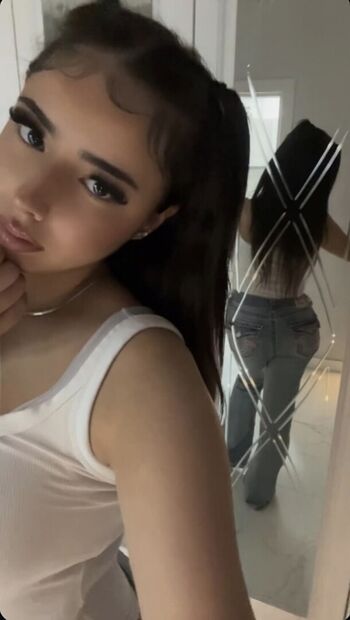 Full leaked Damnlizzyy private photo