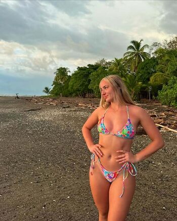 Full leaked Dana roskic page private onlyfans photo