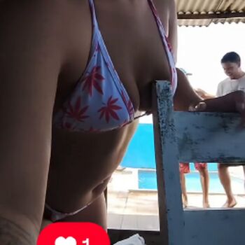 Dançando Funk Sem Calcinha