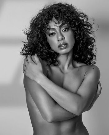 Full leaked Dandara mariana page private onlyfans photo