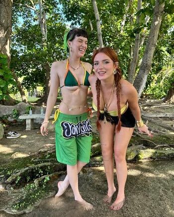 Dani Thorne