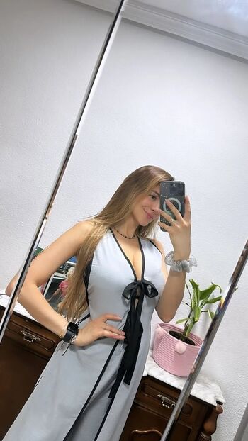 Full leaked Daniela derly private photo