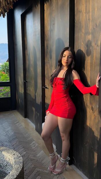 Full leaked Daniela velsquez private photo