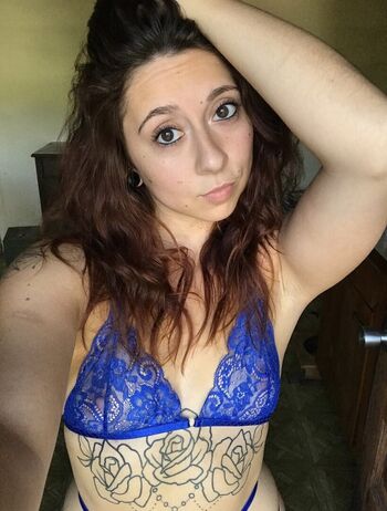 Full leaked Danigoodisonn private photo