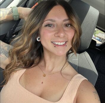 Full leaked Danigoodisonn private photo