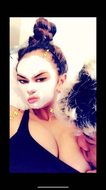 Full leaked Danikauahi private onlyfans photo