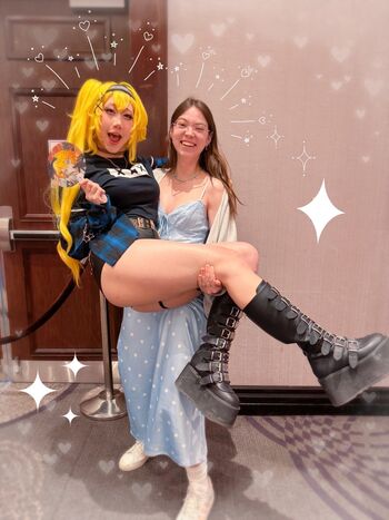 Full leaked Danisaurz page private photo