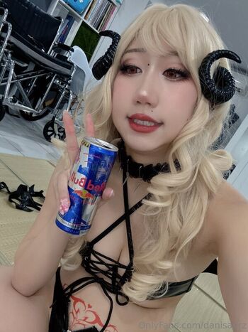 Full leaked Danisaurz page private photo
