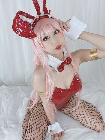 Full leaked Danisaurz private photo