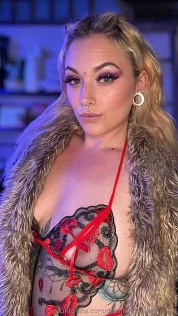 Full leaked Daphne dangereux private photo