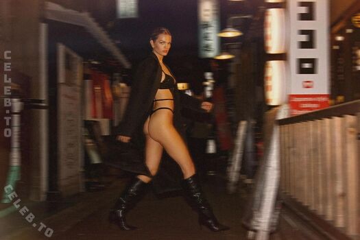 Full leaked Daphne groeneveld private photo