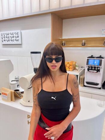 Full leaked Dara darnadue private photo