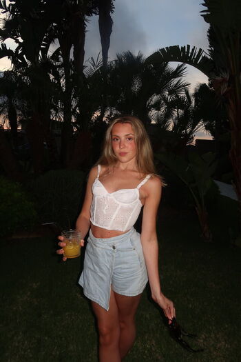 Full leaked Darceyxc private photo