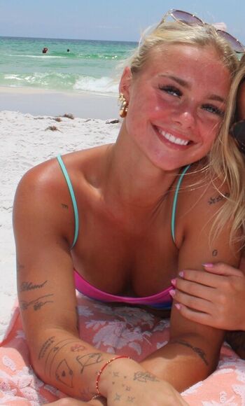 Full leaked Darianrhodess private photo