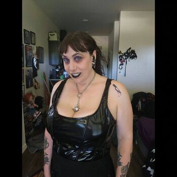 Full leaked Darthvoluptuous private onlyfans photo