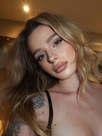 Full leaked Daxaxa private onlyfans photo