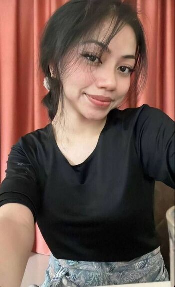 Full leaked Dayanafiqh private onlyfans photo