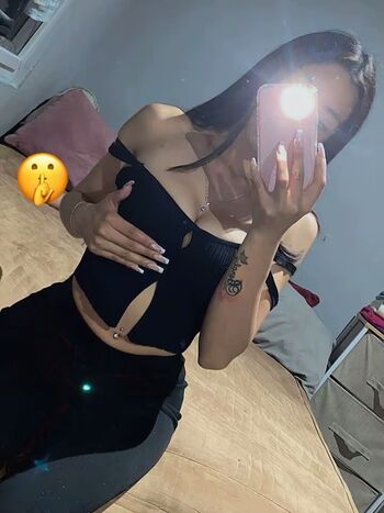 Full leaked Dayanguxman jeimmyguzman piesitosdayan private onlyfans photo