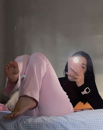 Full leaked Dayanguxman jeimmyguzman piesitosdayan private onlyfans photo