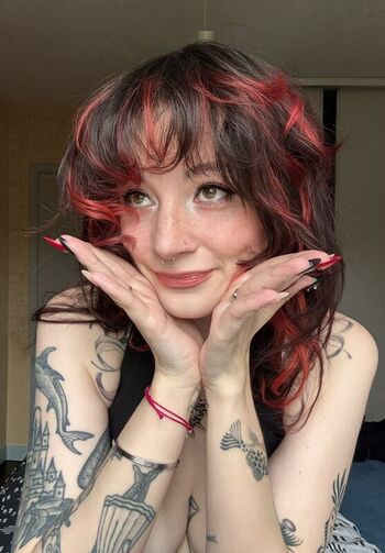 Full leaked Deadmiette private photo
