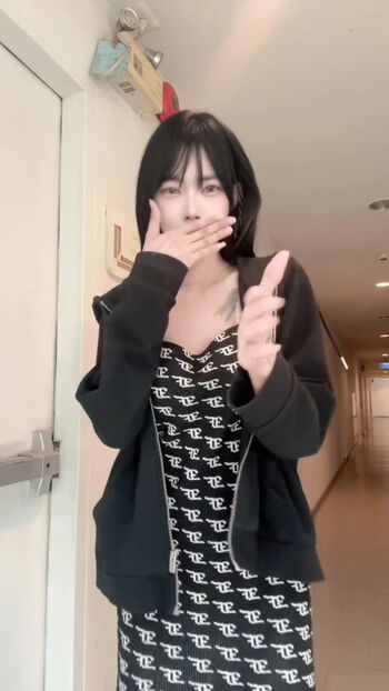 Full leaked Deardearrrii private onlyfans photo