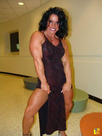 Full leaked Debbiebramwell private photo