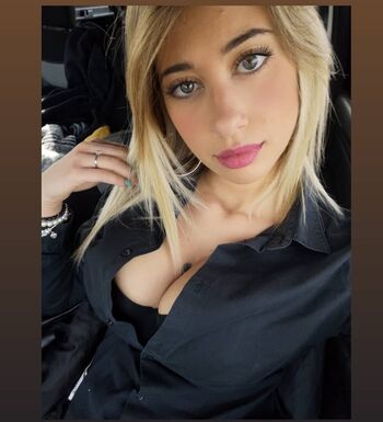Full leaked Debellis private onlyfans photo