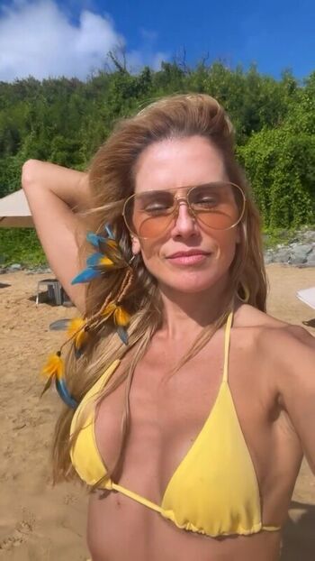 Full leaked Deborah secco  page private photo