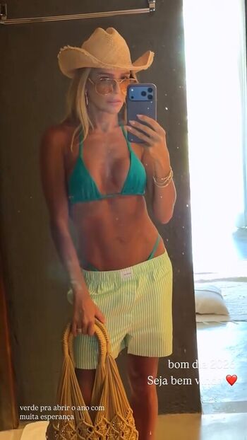 Full leaked Deborah secco  page private photo