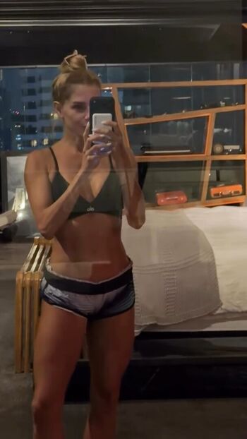Full leaked Deborah secco private photo