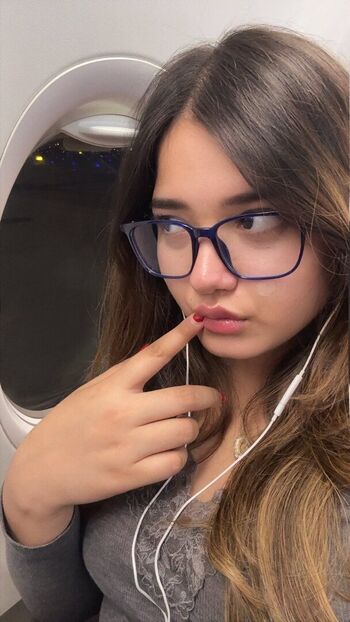 Full leaked Deepanshi rawat private photo