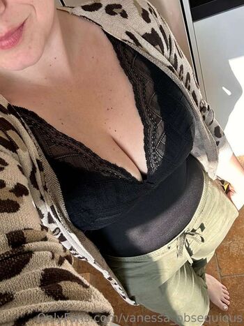 Full leaked Deepthroatvanessa private onlyfans photo