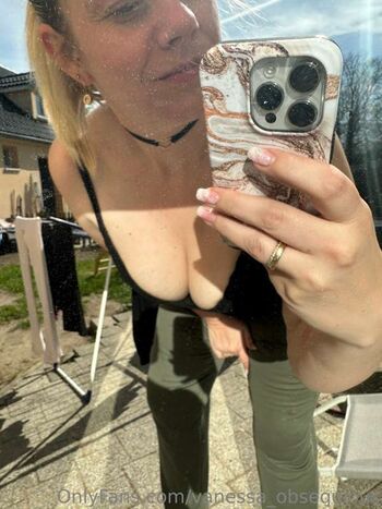 Full leaked Deepthroatvanessa private onlyfans photo