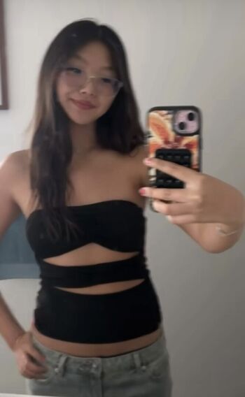 Full leaked Defnotdolkarr private photo