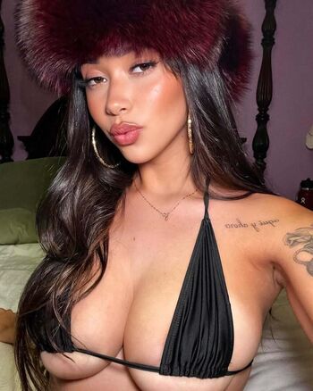 Full leaked Defnotwell private onlyfans photo