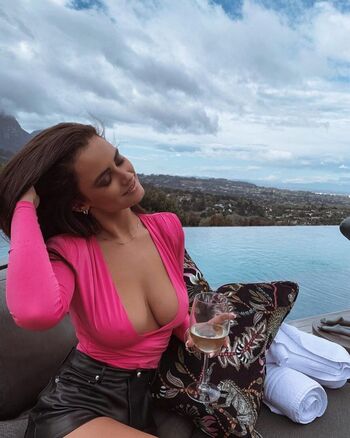 Full leaked Dehandre van tonder private photo