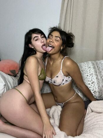 Full leaked Delilah private photo