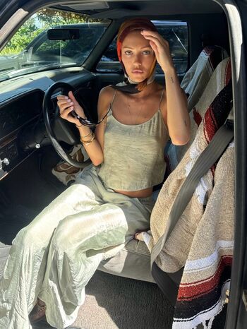 Full leaked Delilah belle hamlin private photo