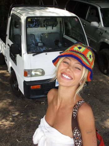 Full leaked Delilah belle hamlin private photo