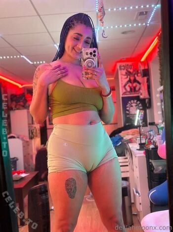 Full leaked Delilah moon private photo