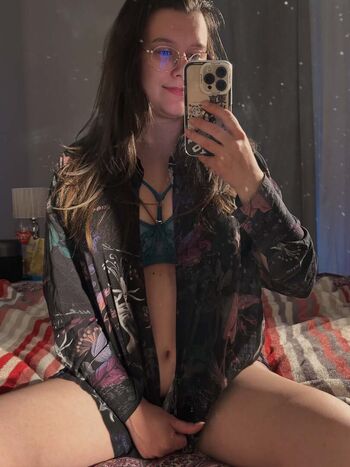 Full leaked Delimbre private photo