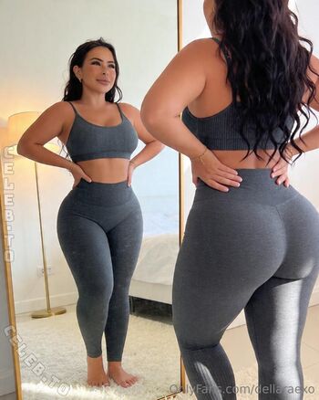Full leaked Della rae private photo
