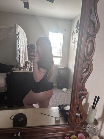 Full leaked Delusionalslvt private photo