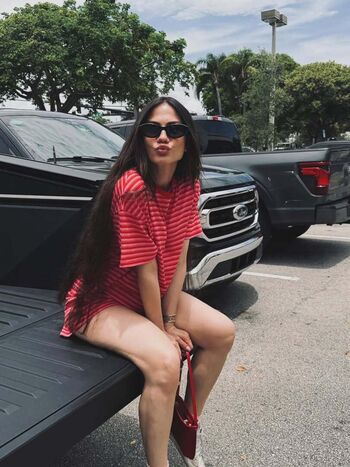 Full leaked Demet ozdemir private photo